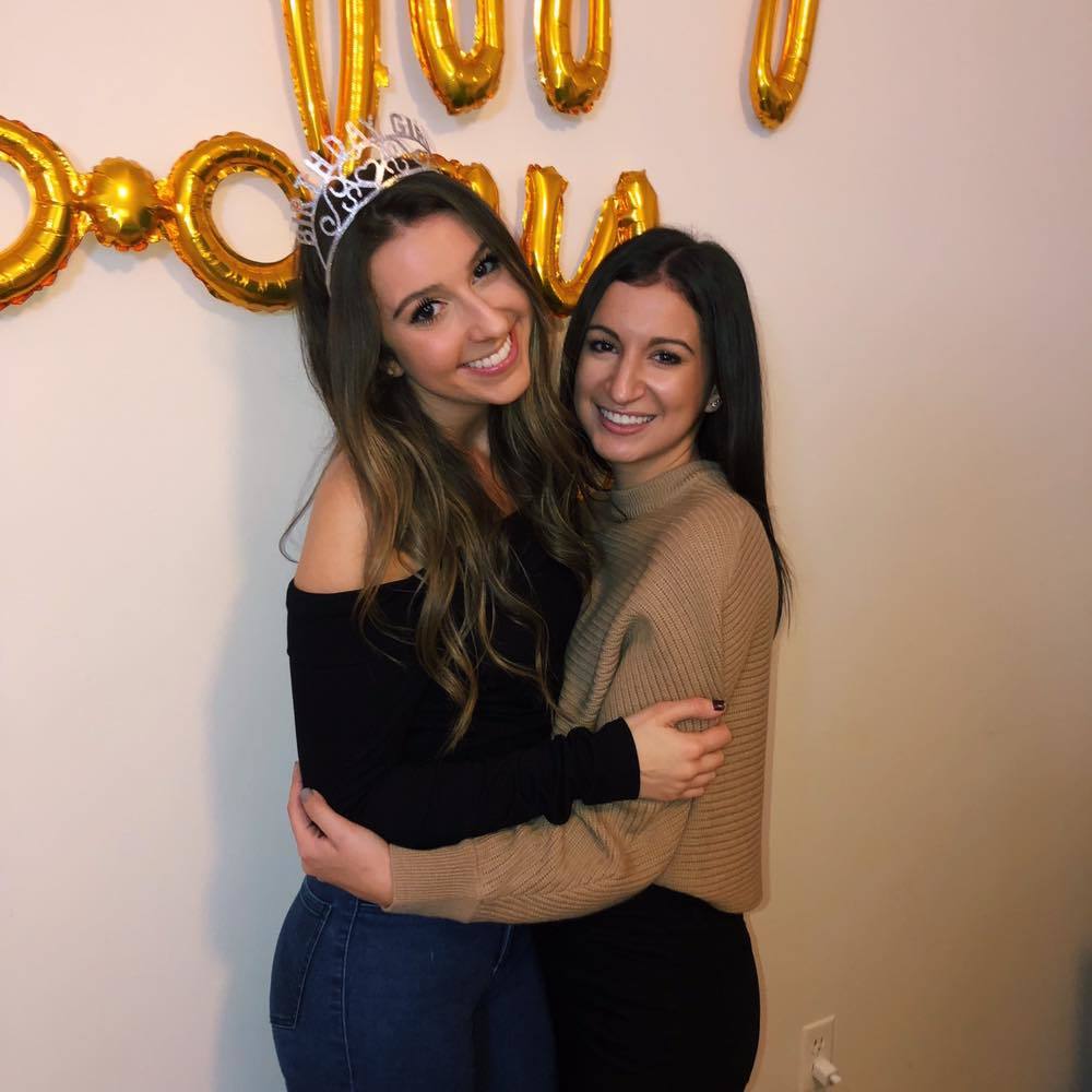 Meet your Posher, Lauren